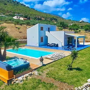 Villa Ananda