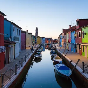 casa-burano.hotelinveneto.com/